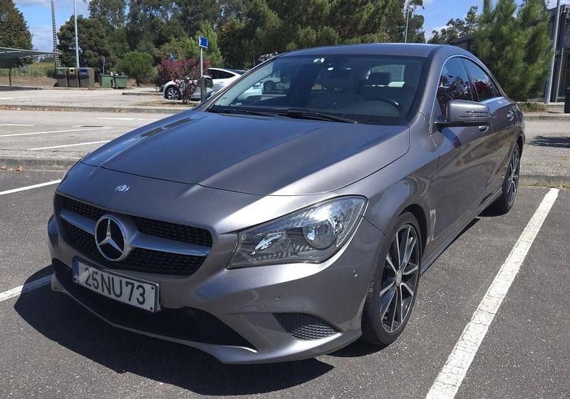 Usado 2013 Mercedes CLA220 Sedan | € 19.000 (Preço justo) - Imagem 1/4