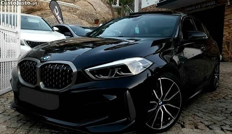 Preto Usado 2020 BMW M135 Citadino | € 36.500 - Imagem 1/1