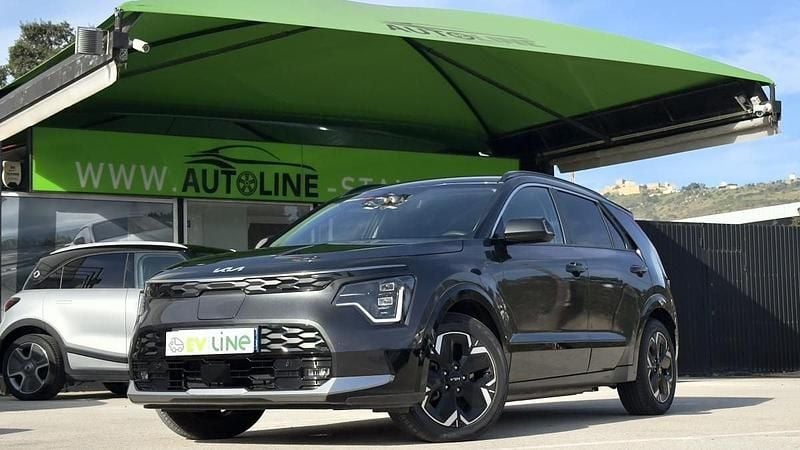 Cinzento Usado 2023 Kia e-Niro SUV | € 28.500 (Preço justo) - Imagem 1/4