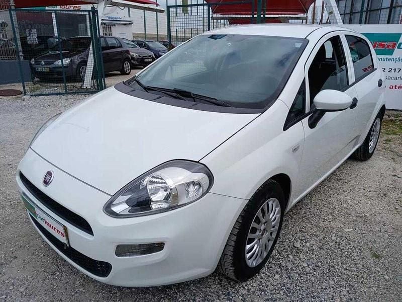 Usado Fiat Punto Easy 95 HP (69 kW) 2016 Branco Citadino