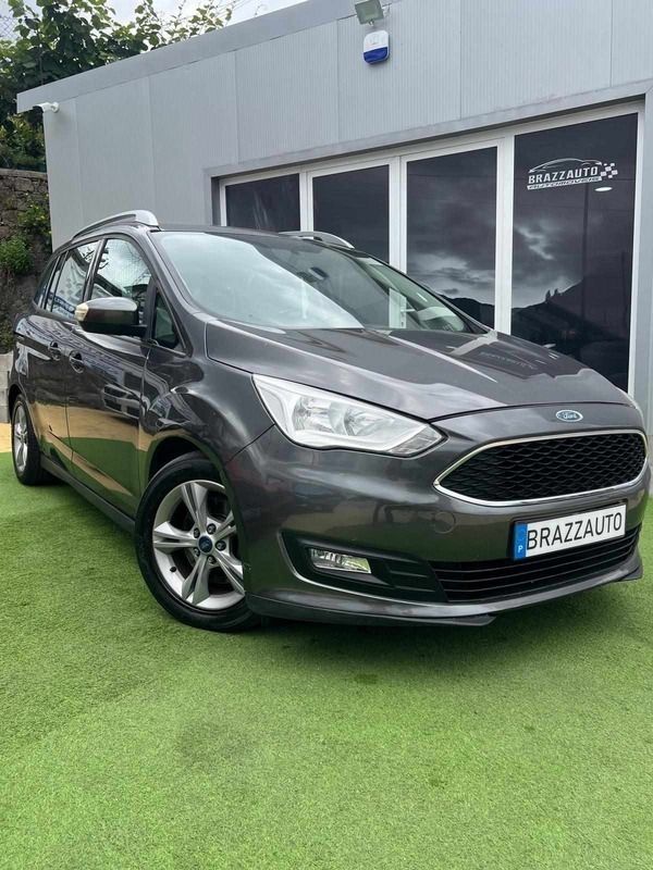 Cinzento Usado 2017 Ford Grand C-Max Monovolume | € 12.990 - Imagem 1/4