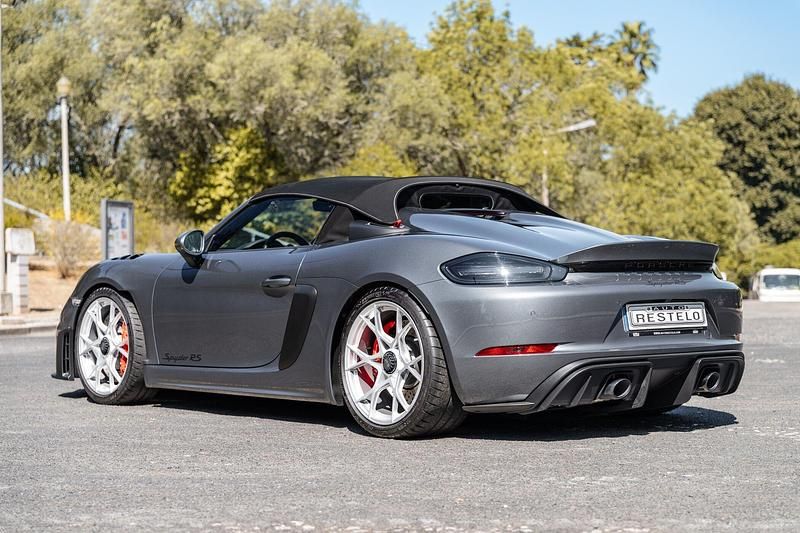 Usado Porsche 718 500 HP (367 kW) 2024 Cinza Cabrios