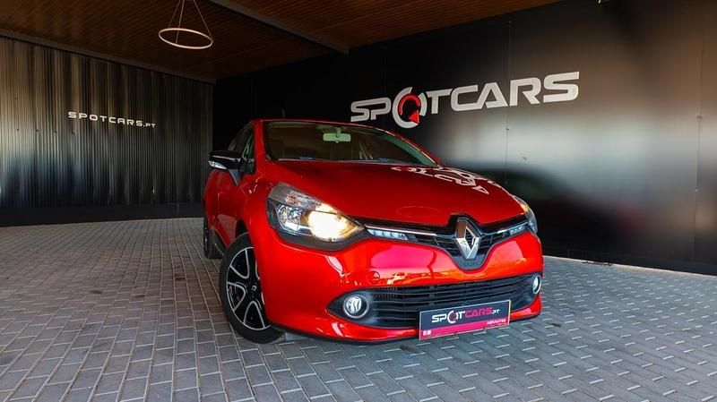 Vermelho Usado 2014 Renault Clio IV LIMITED | € 10.790 (Preço elevado) - Imagem 1/4