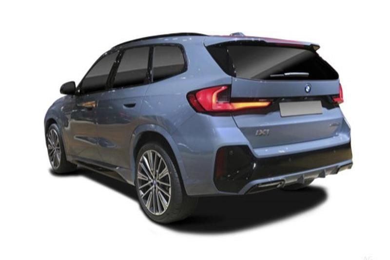 Prateado Novo 2025 BMW iX1 Luxury Line SUV | € 57.500 (Preço justo) - Imagem 1/4