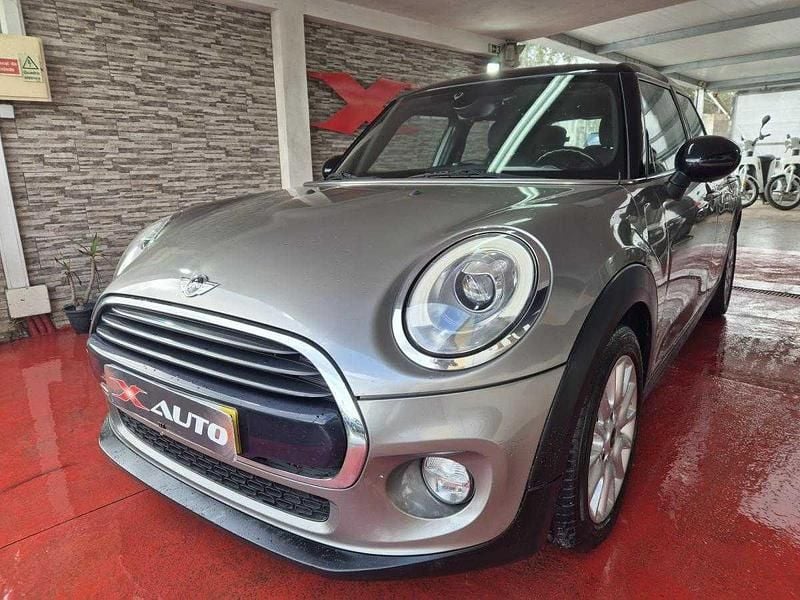 Usado Mini Cooper 116 HP (85 kW) 2016 Cinzento Citadino