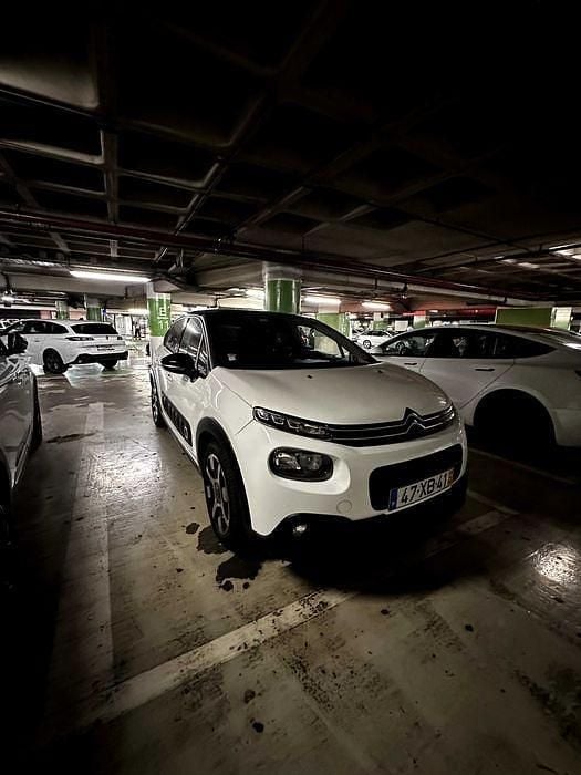 Usado 2019 Citroën C3 PureTech Citadino | € 11.700 (Preço elevado) - Imagem 1/4