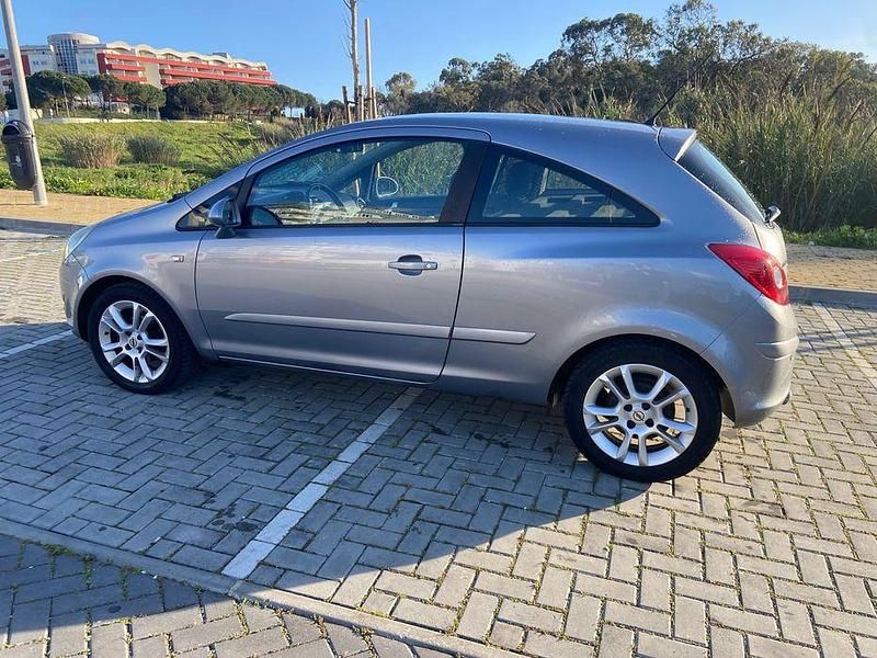 Usado 2007 Opel Corsa | € 4.000 (Bom preço) - Imagem 1/4