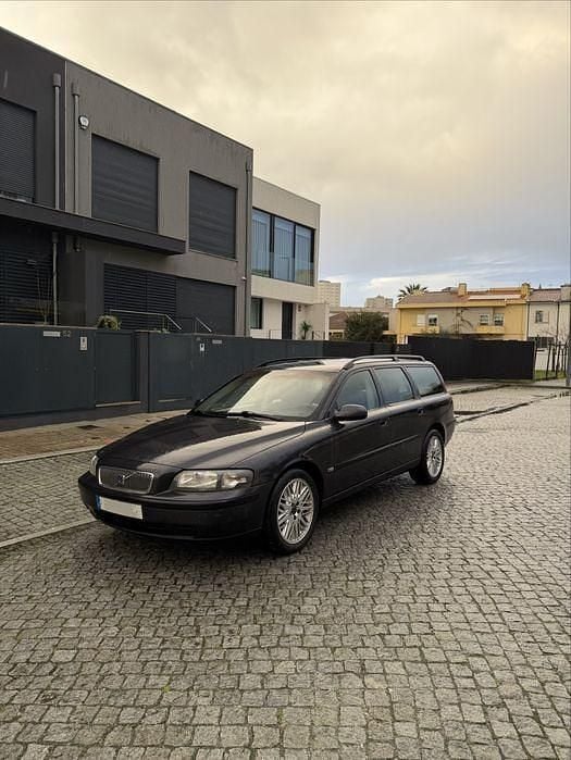 Usado 2000 Volvo V70 Carrinha | € 3.550 - Imagem 1/4