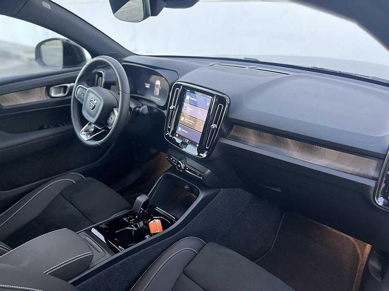 Usado Volvo EC40 184 kW (251 HP) 2024 Prateado SUV