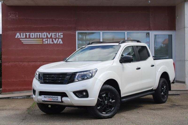 Branco Usado 2022 Nissan Navara N-Connecta Pickup | € 33.990 (Preço justo) - Imagem 1/4