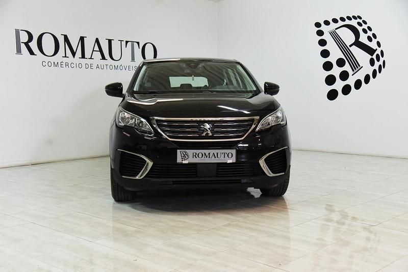 Usado Peugeot 5008 Active 130 HP (95 kW) 2019 Preto SUV