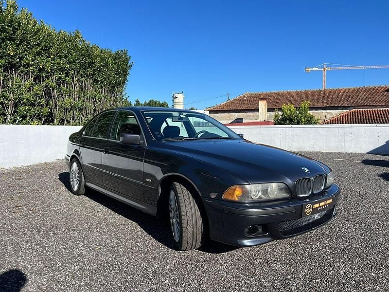 Usado BMW 523 170 HP (125 kW) 1996 Cinza Sedan