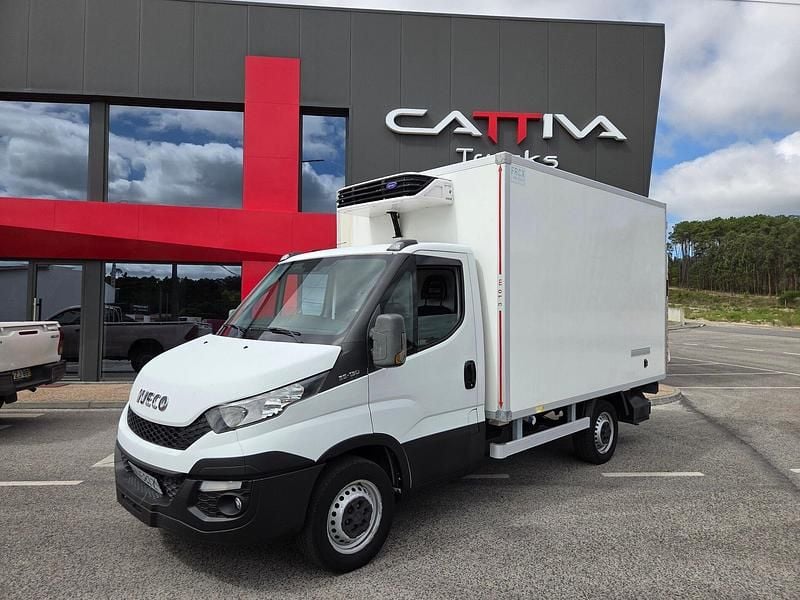 Branco Usado 2015 Iveco Daily | € 20.900 - Imagem 1/4