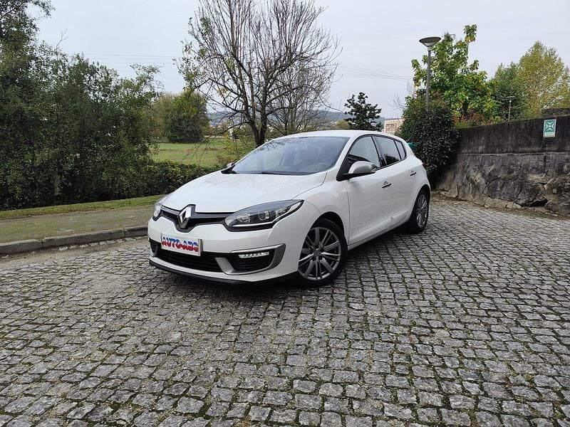 Branco Usado 2013 Renault Mégane GT Line GT-Line | € 9.250 (Preço justo) - Imagem 1/4