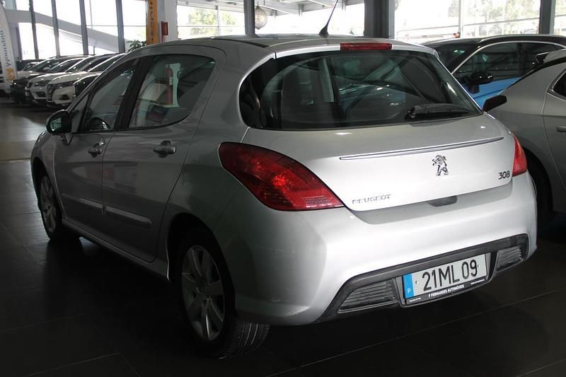 Usado Peugeot 308 92 HP (67 kW) 2011 Cinzento