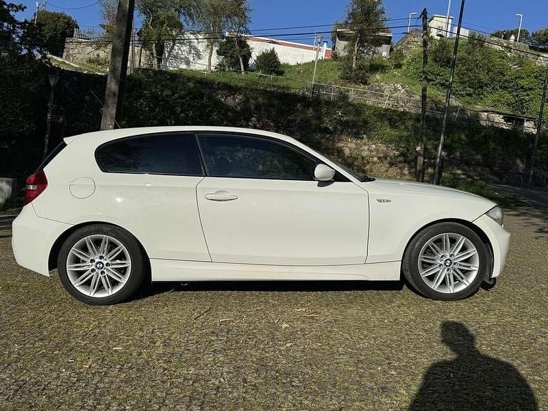 Usado 2008 BMW 118 Citadino | € 7.200 (Bom preço) - Imagem 1/4