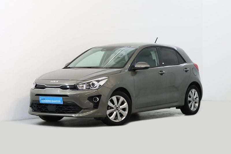 Verde Usado 2023 Kia Rio | € 15.900 (Preço justo) - Imagem 1/2