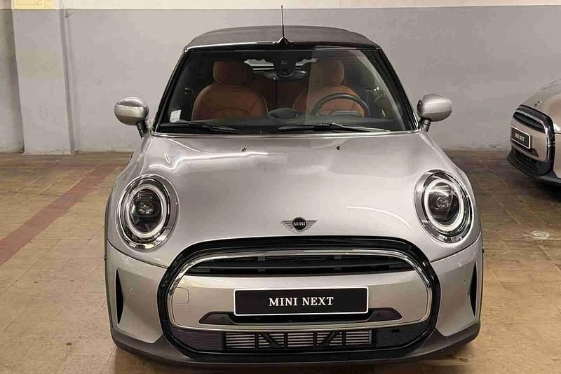 Cinzento Usado 2023 Mini Cooper Cabriolet Classic Cabrios | € 33.490 - Imagem 1/4