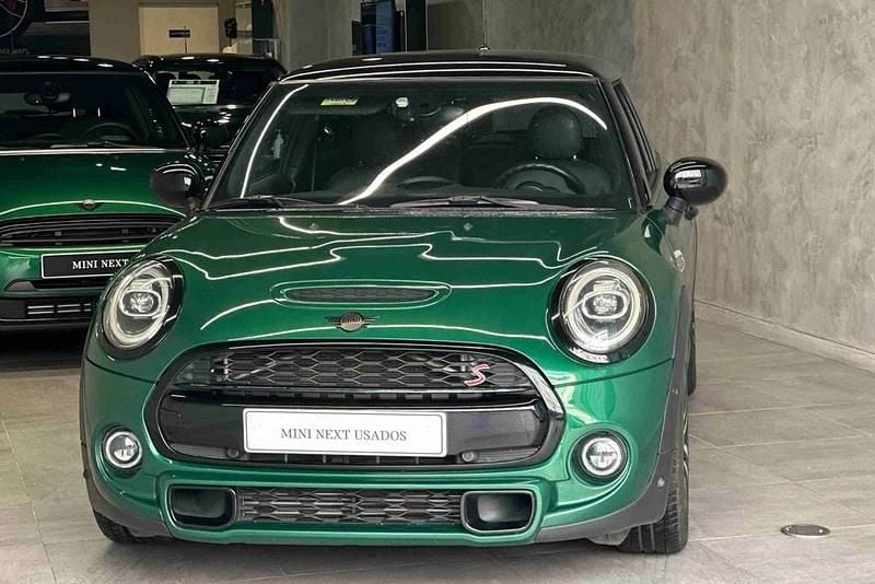 Vermelho Usado 2020 Mini Cooper S Citadino | € 25.490 (Preço elevado) - Imagem 1/4