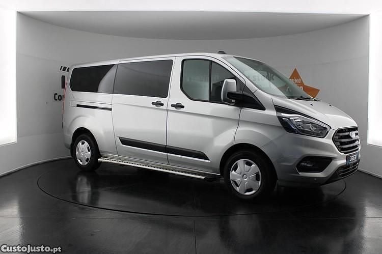 Usado Ford Transit Custom Trend 130 HP (95 kW) 2022 Cinza Monovolume