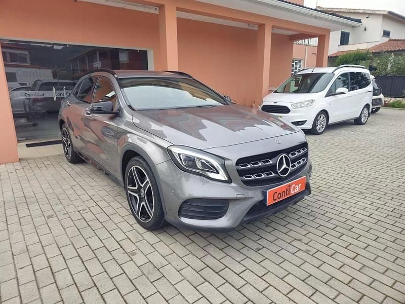 Usado Mercedes GLA180 AMG line 122 HP (89 kW) 2019 Cinza SUV