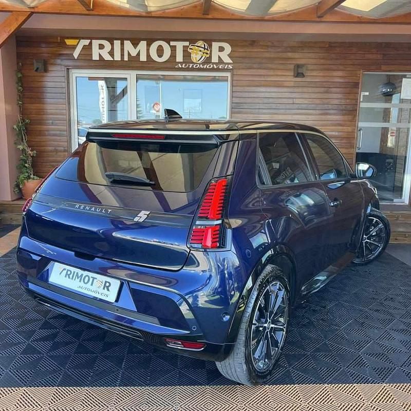 Usado Renault R5 110 kW (150 HP) 2025 Azul Citadino