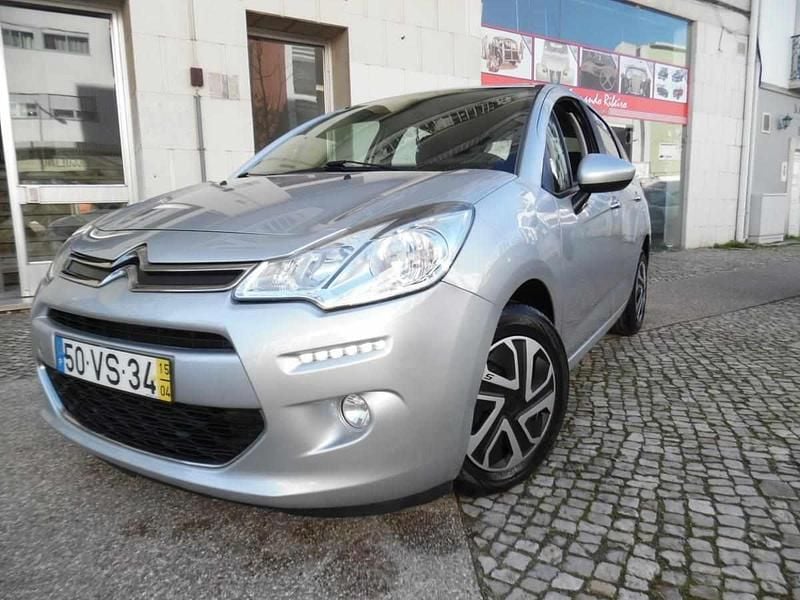 Cinzento Usado 2015 Citroën C3 Citadino | € 7.900 (Bom preço) - Imagem 1/4