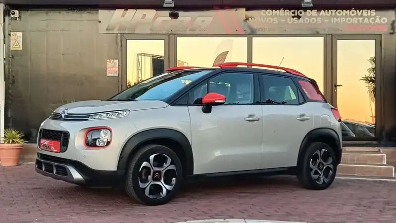 Cinza Usado 2017 Citroën C3 Aircross PureTech SUV | € 14.990 (Caro) - Imagem 1/4