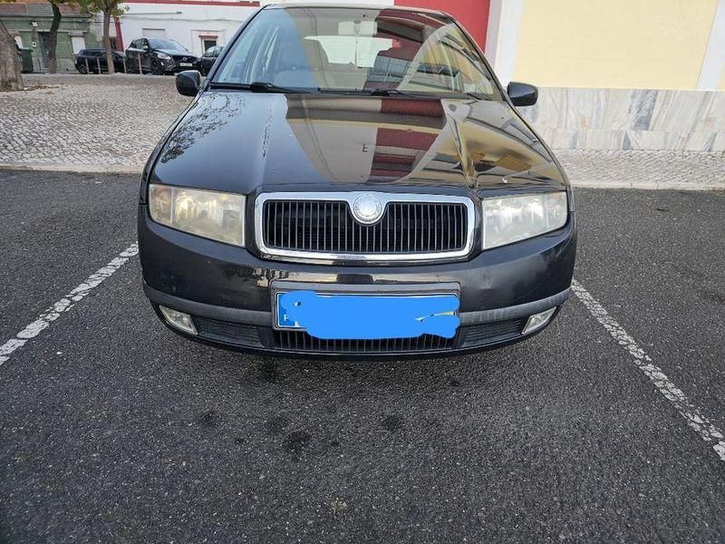 Usado 2001 Skoda Fabia Sedan | € 1.750 (Preço justo) - Imagem 1/4
