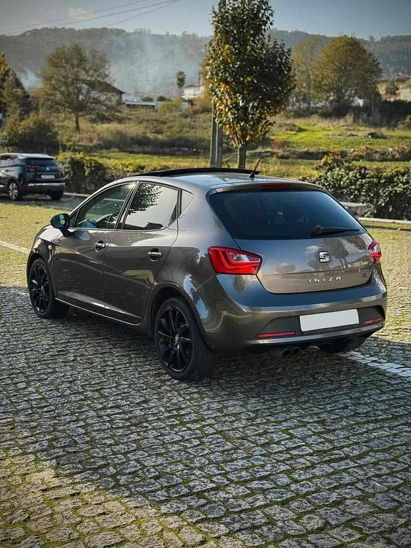 Usado Seat Ibiza FR 86 HP (63 kW) 2015 Castanho