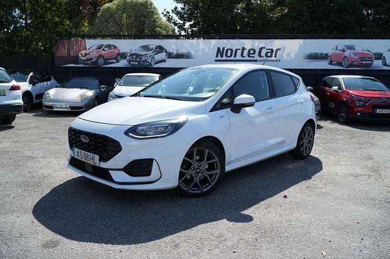Branco Usado 2022 Ford Fiesta ST-Line Citadino | € 13.500 (Super Preço) - Imagem 1/4