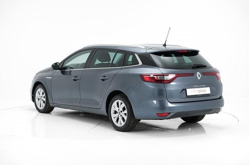 Usado Renault Mégane IV 115 HP (84 kW) 2021 Cinzento Carrinha