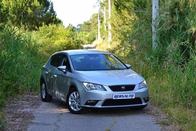 Cinzento Usado 2014 Seat Leon Citadino | € 12.800 (Preço justo) - Imagem 1/4