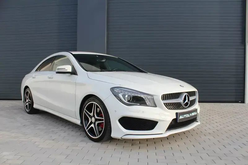 Usado Mercedes CLA220 AMG line 177 HP (130 kW) 2014 Branco Sedan