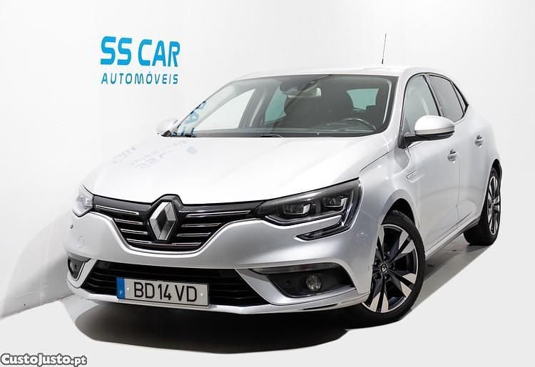 Cinza Usado 2021 Renault Mégane IV Intens Citadino | € 15.990 (Preço justo) - Imagem 1/1