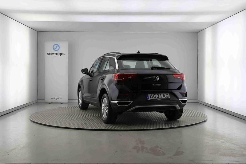 Usado VW T-Roc Style 110 HP (80 kW) 2021 Preto SUV