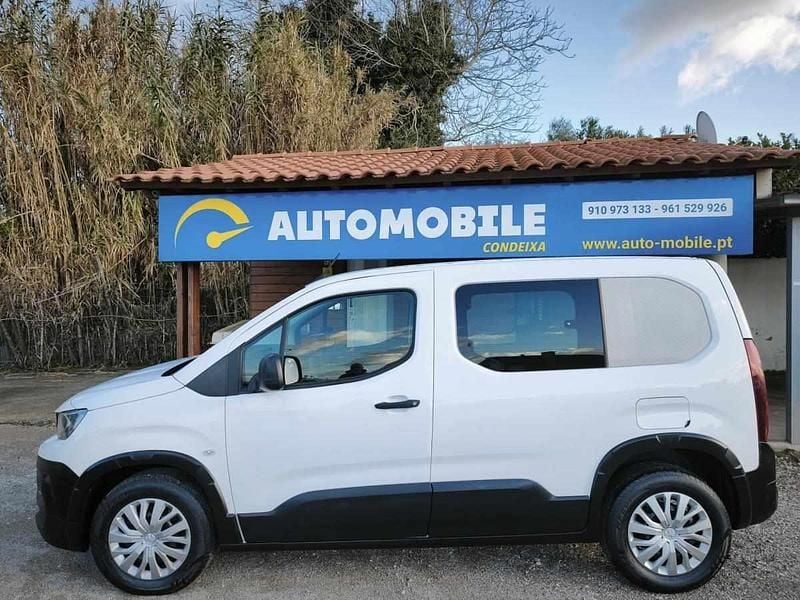 Usado Peugeot Rifter 102 HP (75 kW) 2021 Branco Monovolume
