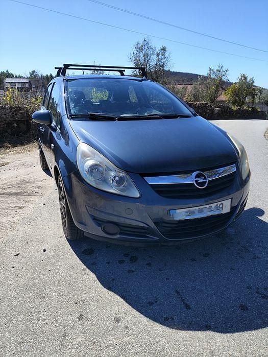 Usado 2007 Opel Corsa Sedan | € 1.500 (Preço justo) - Imagem 1/4