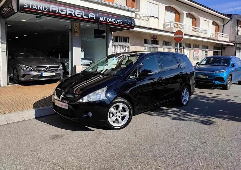 Preto Usado 2006 Mitsubishi Grandis Monovolume | € 8.900 - Imagem 1/4