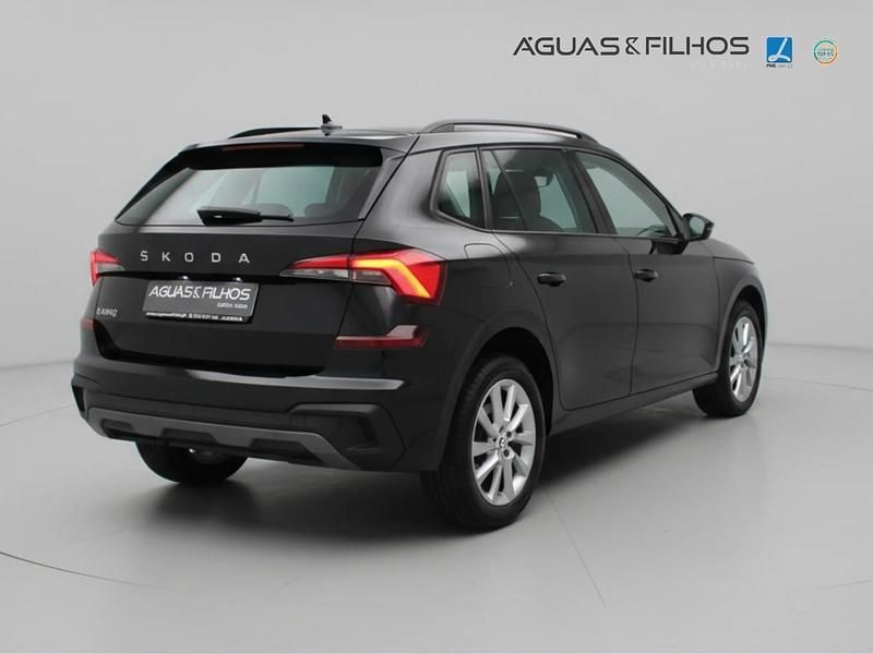 Usado Skoda Kamiq Ambition 116 HP (85 kW) 2025 Preto SUV