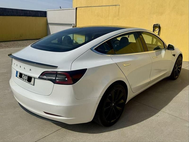 Usado Tesla Model 3 Long Range AWD 361 kW (491 HP) 2019 Sedan