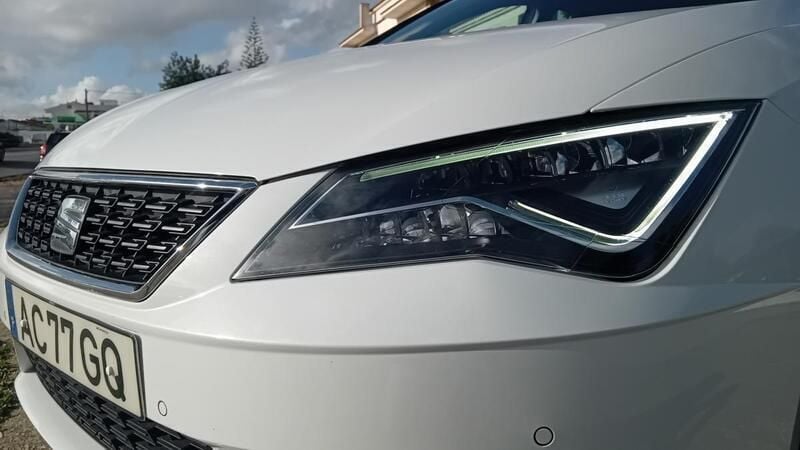 Usado Seat Leon Style 115 HP (84 kW) 2020 Branco