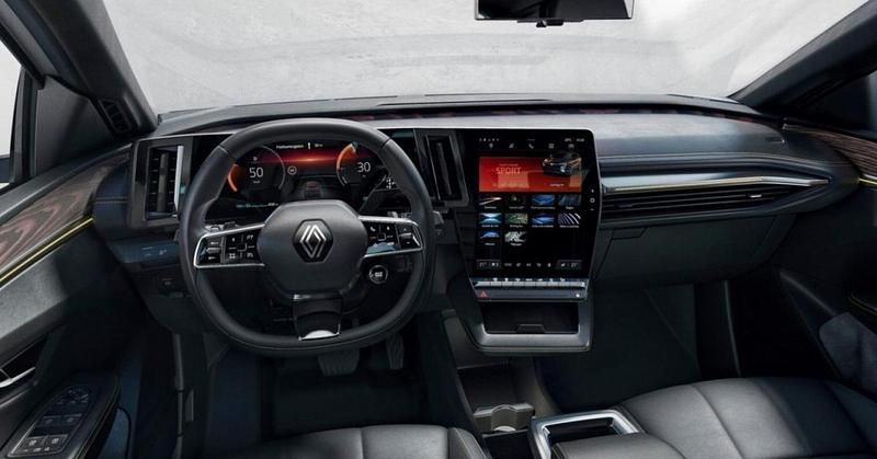 Usado Renault Mégane IV Equilibre 95 kW (130 HP) 2023 Cinzento