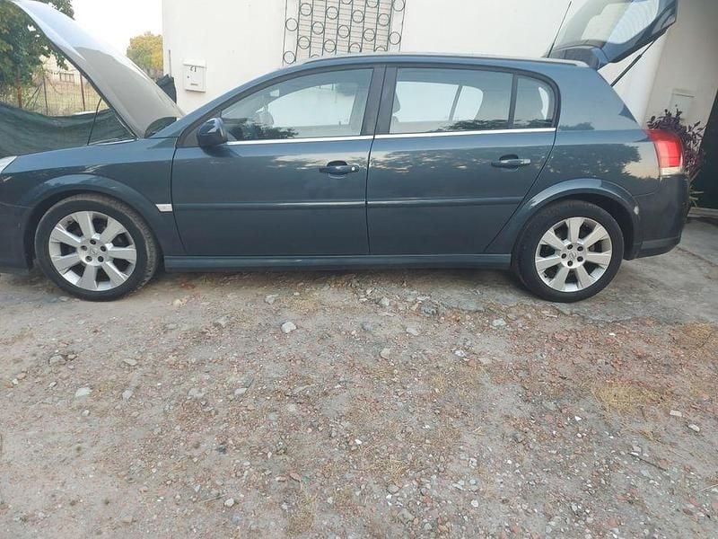 Usado 2006 Opel Signum Carrinha | € 3.500 - Imagem 1/4