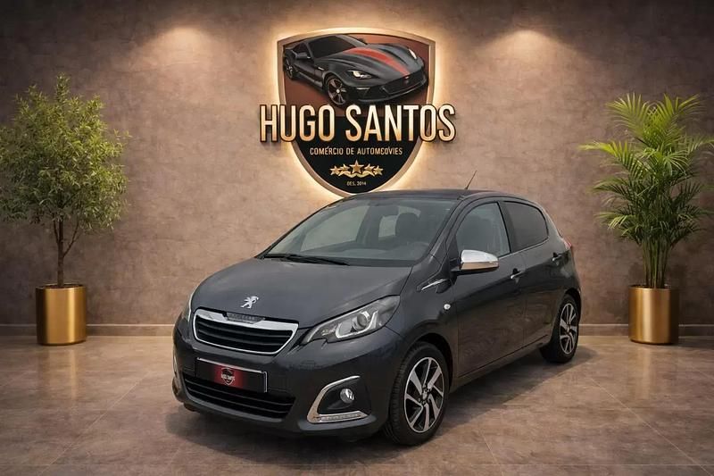 Usado Peugeot 108 Allure 72 HP (52 kW) 2016 Cinza escuro Cabrios