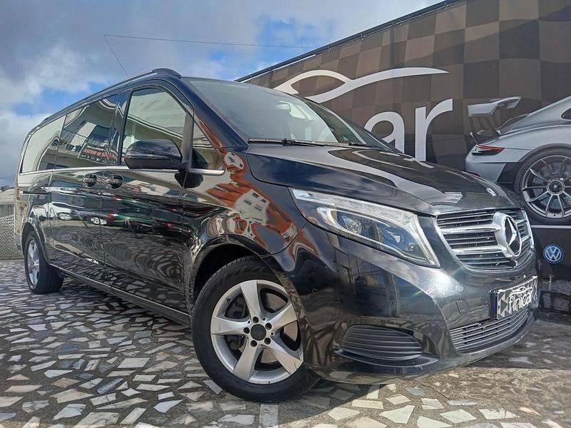 Preto Usado 2018 Mercedes V250 Avantgarde Monovolume | € 44.500 - Imagem 1/4