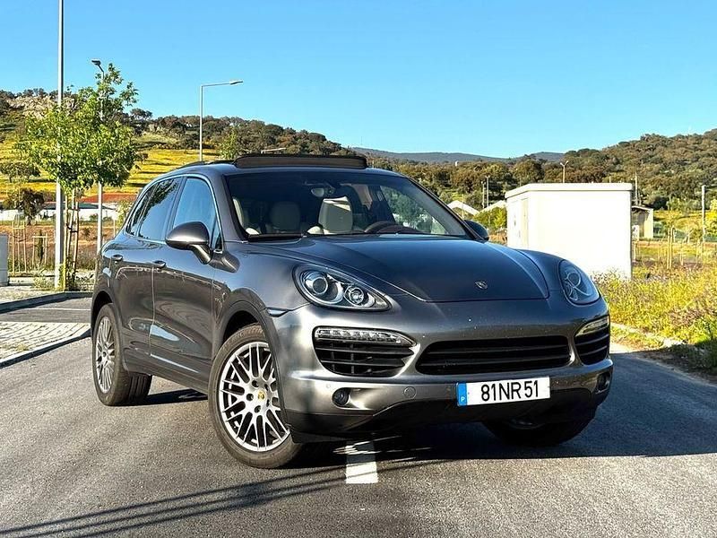 Usado 2011 Porsche Cayenne S E-Hybrid SUV | € 27.990 - Imagem 1/4