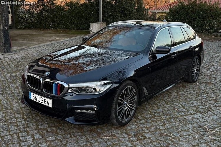 Preto Usado 2018 BMW 520 Comfort Edition Carrinha | € 27.990 (Preço justo) - Imagem 1/1