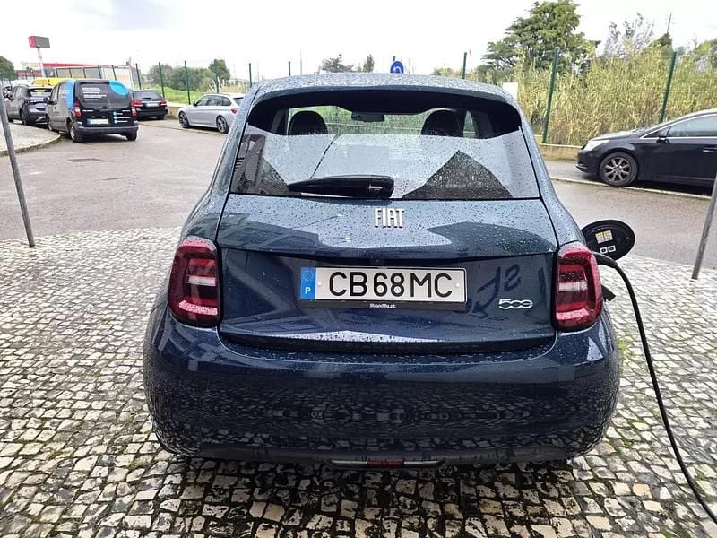 Usado Fiat 500e Icon 86 kW (118 HP) 2022 Azul Sedan