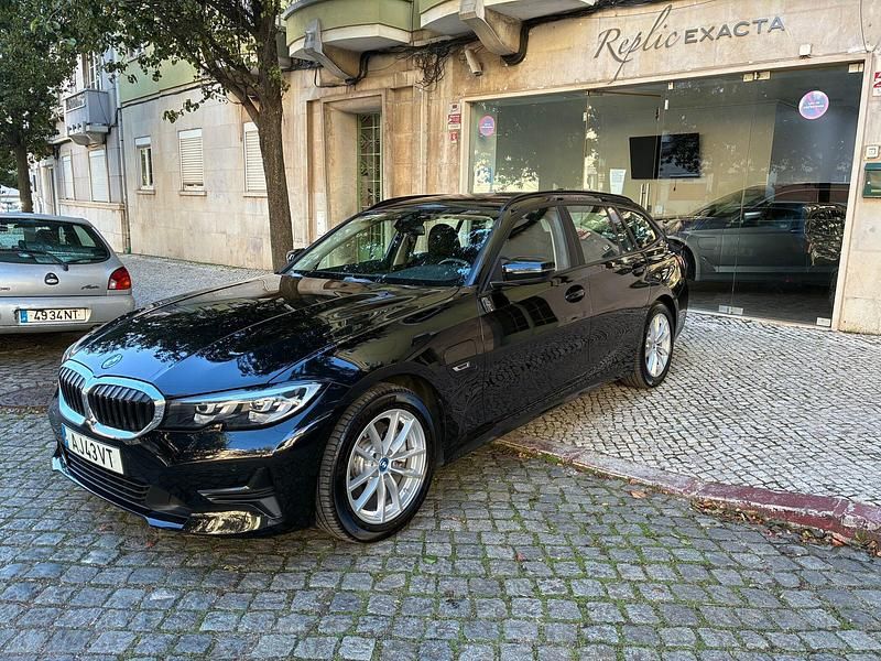 Preto Usado 2021 BMW 320 Carrinha | € 27.250 (Bom preço) - Imagem 1/4